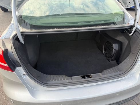 Used 2018 Ford Focus SEL w/ Cold Weather Package FWD image 5