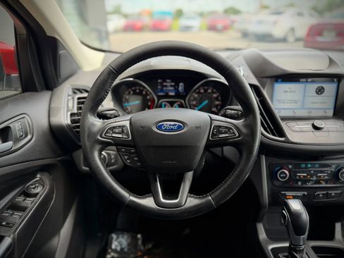 Used 2019 Ford Escape SEL FWD image 10