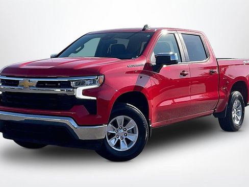 Used 2025 Chevrolet Silverado 1500 LT AWD/4WD image 3