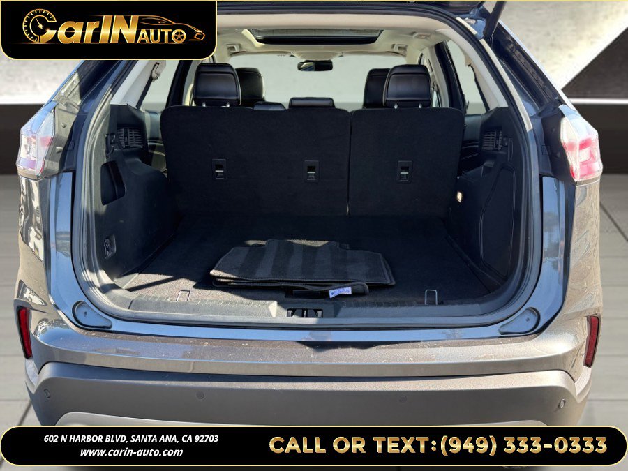 Used 2020 Ford Edge Titanium FWD image 32
