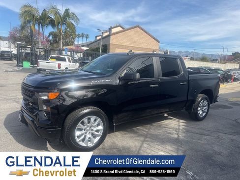 Used 2024 Chevrolet Silverado 1500 Custom image 2