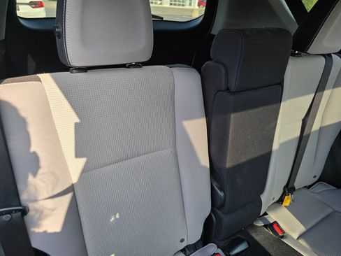 Used 2016 Toyota RAV4 XLE AWD/4WD image 14