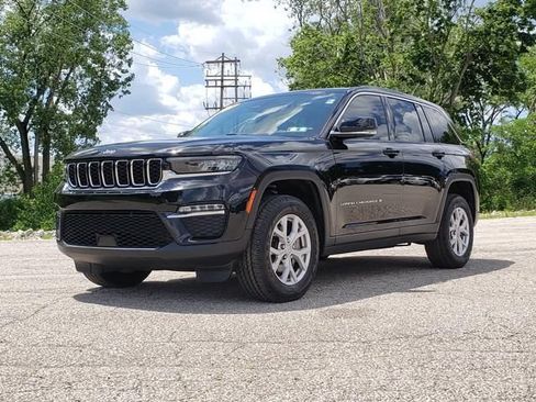 Used 2022 Jeep Grand Cherokee Limited AWD/4WD image 7