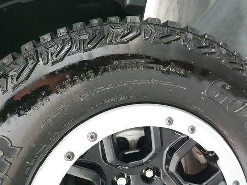 New 2026 Ford Bronco Badlands AWD/4WD image 36