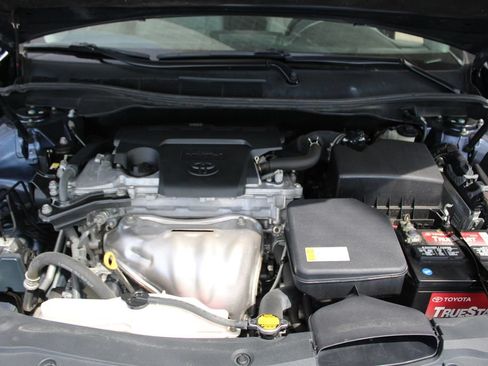 Used 2015 Toyota Camry XLE w/ Moonroof Package FWD image 60