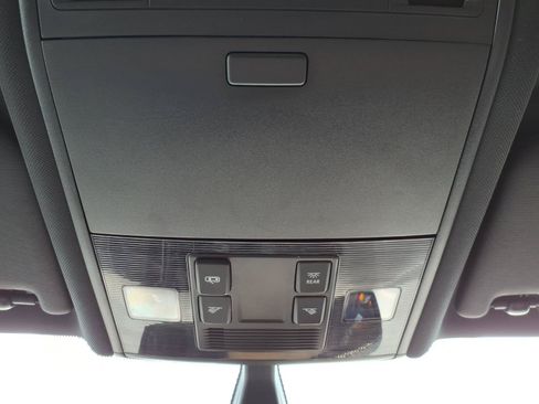 Used 2018 Volkswagen GTI Autobahn FWD image 19