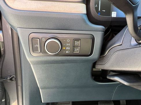 Used 2025 Ford Maverick Lariat image 17