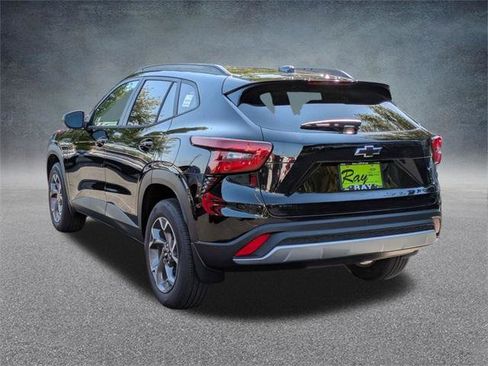 New 2026 Chevrolet Trax LT w/ Driver Confidence Package image 6