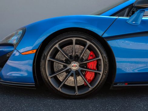 Used 2018 McLaren 570S Spider RWD image 35