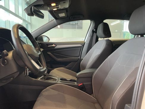 Used 2025 Volkswagen Jetta Sport FWD image 7