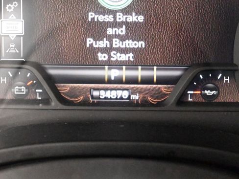 Used 2025 RAM 1500 Laramie image 36