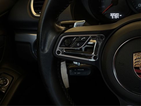 Used 2021 Porsche 718 Boxster image 22