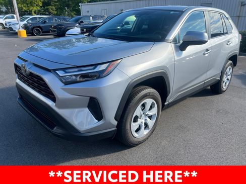 Used 2025 Toyota RAV4 LE FWD image 5