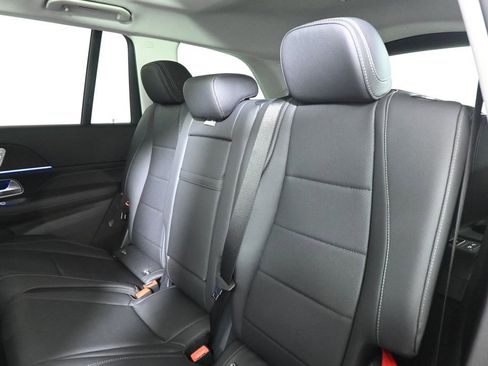 New 2026 Mercedes-Benz GLS 450 4MATIC image 4