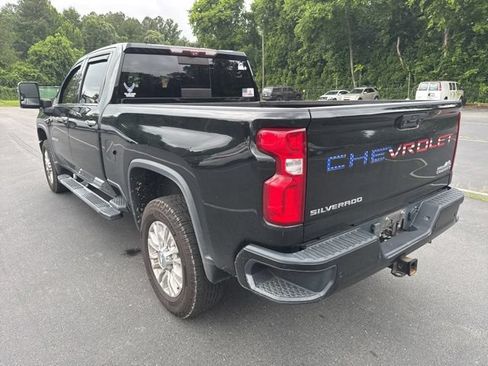 Used 2020 Chevrolet Silverado 2500 High Country AWD/4WD image 3