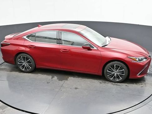 Used 2024 Lexus ES 350 w/ Premium Package FWD image 41