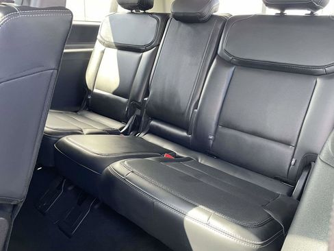 Used 2025 Ford Expedition Max Platinum image 24