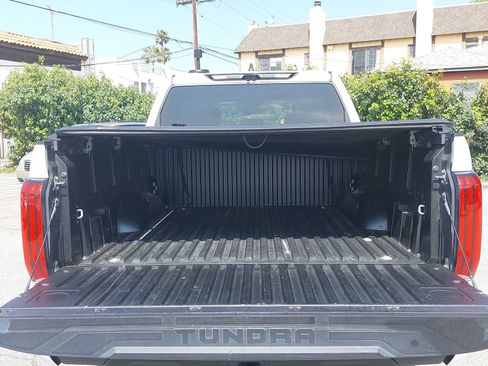 Used 2024 Toyota Tundra Limited AWD/4WD image 12