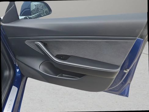 Used 2018 Tesla Model 3 Long Range image 24