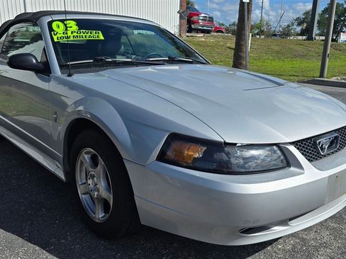 Used 2003 Ford Mustang Convertible image 1