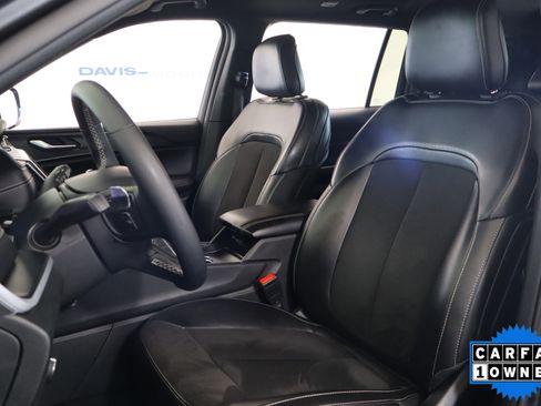 Used 2024 Jeep Grand Cherokee L Laredo image 22