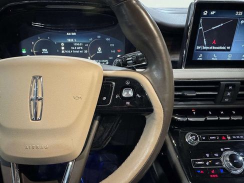 Certified 2022 Lincoln Corsair Reserve w/ Equipment Group 201A image 10