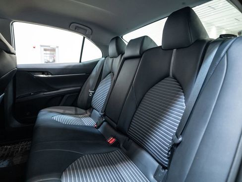 Certified 2020 Toyota Camry SE image 31