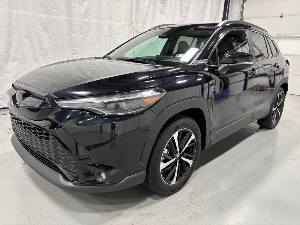 Used 2025 Toyota Corolla Cross AWD Hybrid w/ Convenience Package image 3