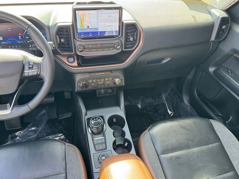 Used 2023 Ford Bronco Sport Outer Banks w/ Tech Package image 17