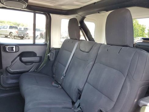 Used 2023 Jeep Wrangler Unlimited Sport AWD/4WD image 32