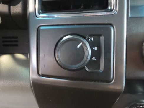 Used 2018 Ford F150 XLT AWD/4WD image 28