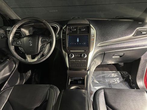 Used 2018 Lincoln MKC Premiere image 10
