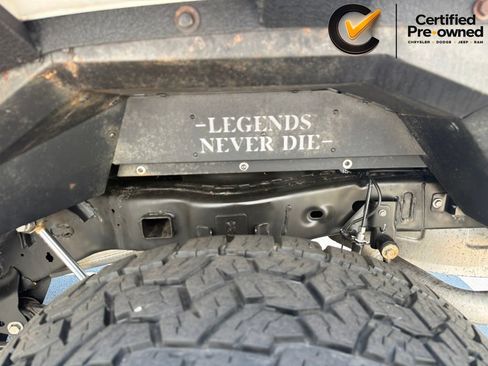 Certified 2021 Jeep Gladiator Rubicon AWD/4WD image 30