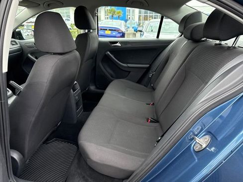 Used 2016 Volkswagen Jetta S image 29