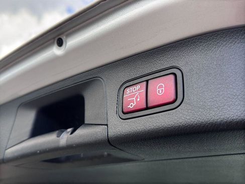 Used 2022 Mercedes-Benz GLA 35 AMG 4MATIC w/ Multimedia Package Lite image 10