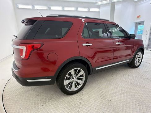 Used 2018 Ford Explorer Limited w/ Equipment Group 301A FWD image 9