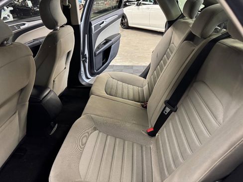 Used 2019 Ford Fusion S image 40