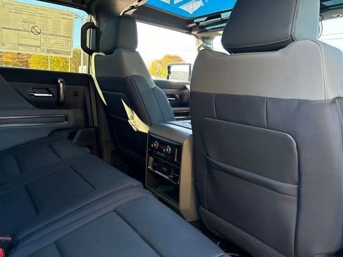 New 2025 GMC Hummer EV 3X image 56