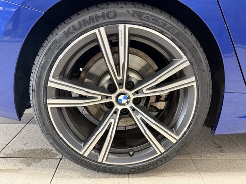 Used 2022 BMW 330i w/ M Sport Package image 10