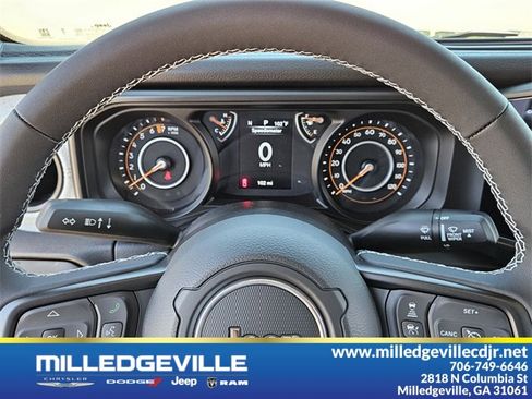 New 2025 Jeep Gladiator Sport image 26