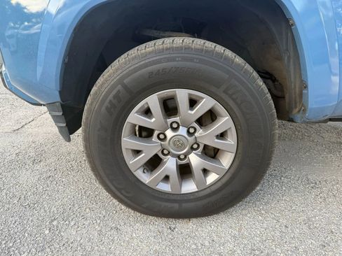 Used 2019 Toyota Tacoma SR5 RWD image 21