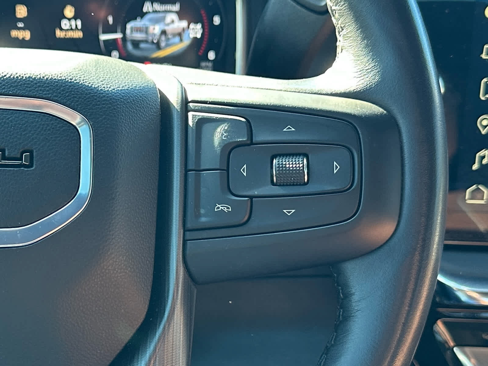 Used 2024 GMC Sierra 2500 Denali Ultimate w/ Snow Plow Prep/Camper Package AWD/4WD image 27