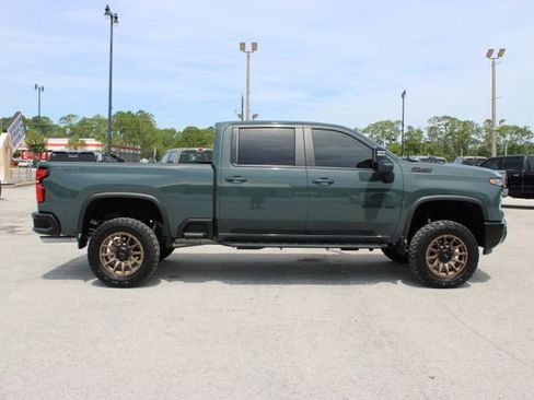 Used 2025 Chevrolet Silverado 2500 LT w/ Trail Boss Package AWD/4WD image 13