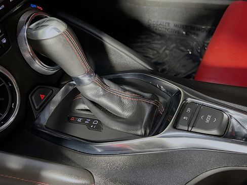 Used 2022 Chevrolet Camaro LT w/ Technology Package image 24