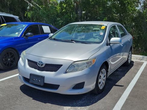 Used 2009 Toyota Corolla LE FWD image 3