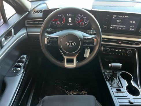 Used 2021 Kia K5 LX FWD image 15