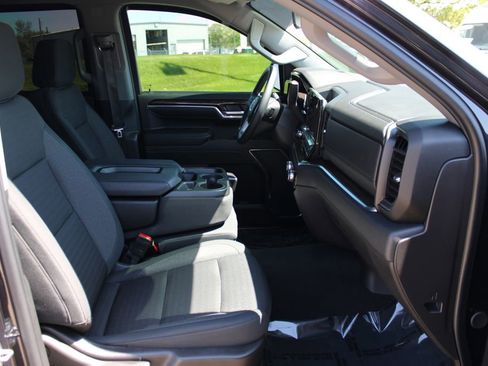 Used 2024 GMC Sierra 1500 Elevation AWD/4WD image 8