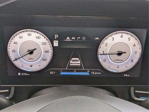 Used 2025 Hyundai Elantra Sport image 30