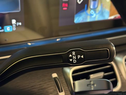 New 2026 Mercedes-Benz GLS 580 4MATIC image 21