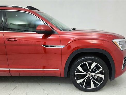 Used 2025 Volkswagen Atlas SEL Premium R-Line image 7